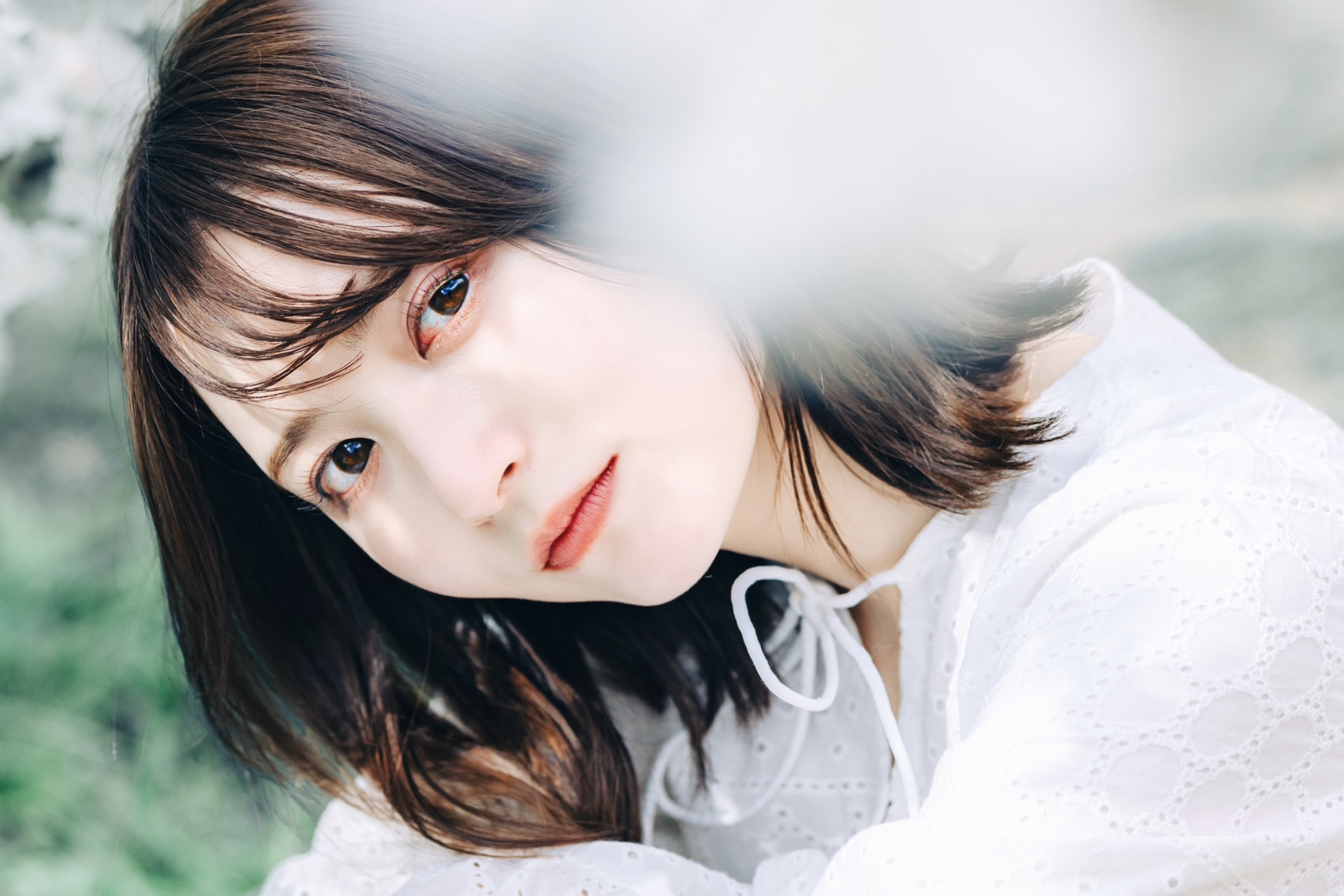 Lightroomプリセットで編集した透明感のあるポートレート写真